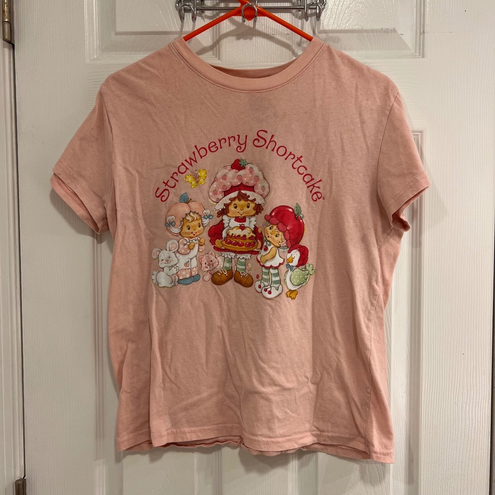 Strawberry Shortcake Graphic Tee Pink Cotton Retro 80s Cartoon Shirt Medium